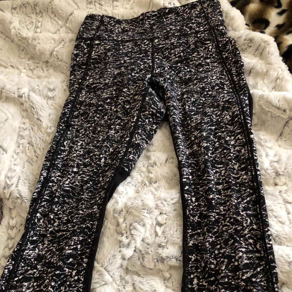 Lululemon crop mesh leggings